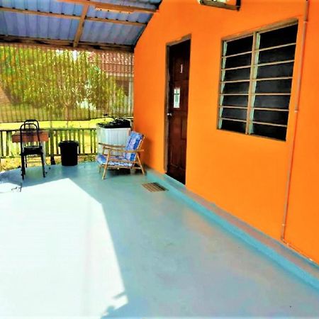 Roomstay Shahid Hou'Ze 加央 外观 照片