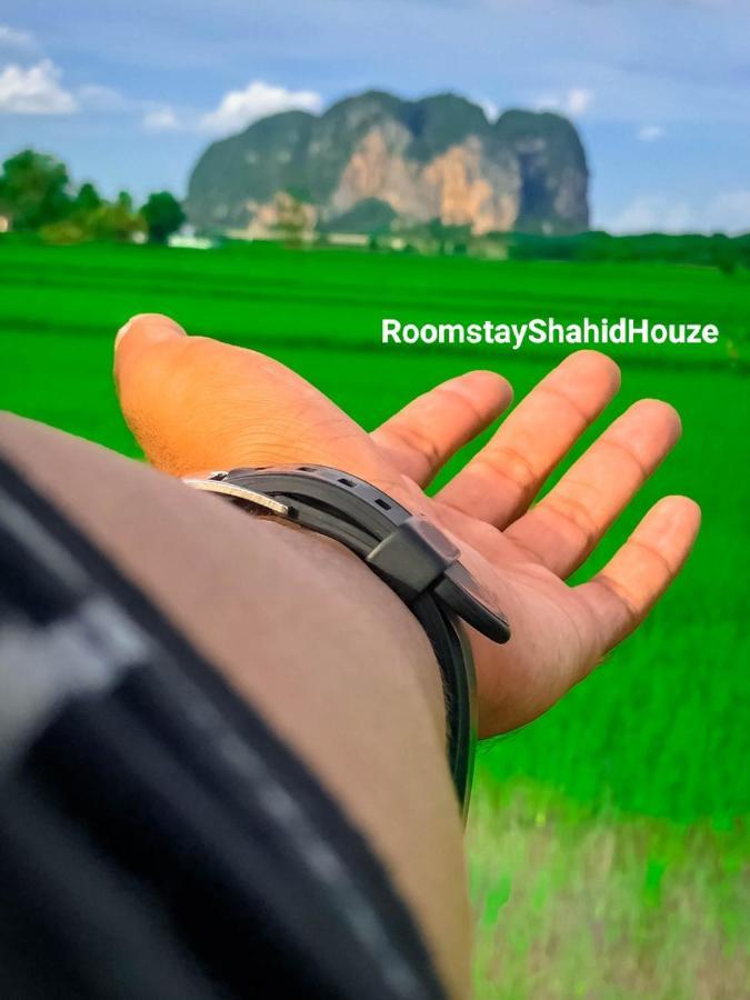 Roomstay Shahid Hou'Ze 加央 外观 照片