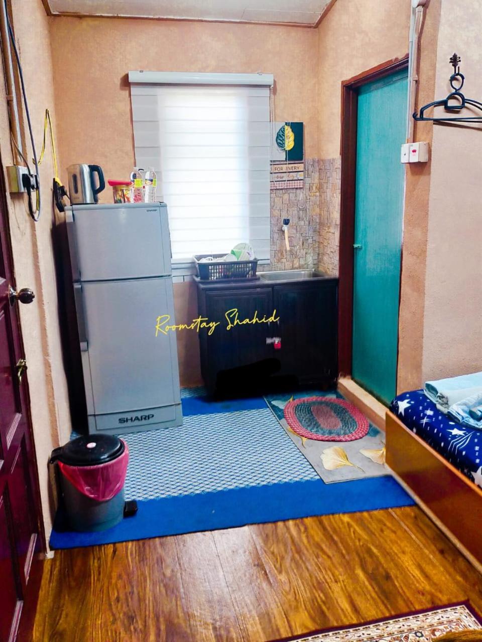 Roomstay Shahid Hou'Ze 加央 外观 照片